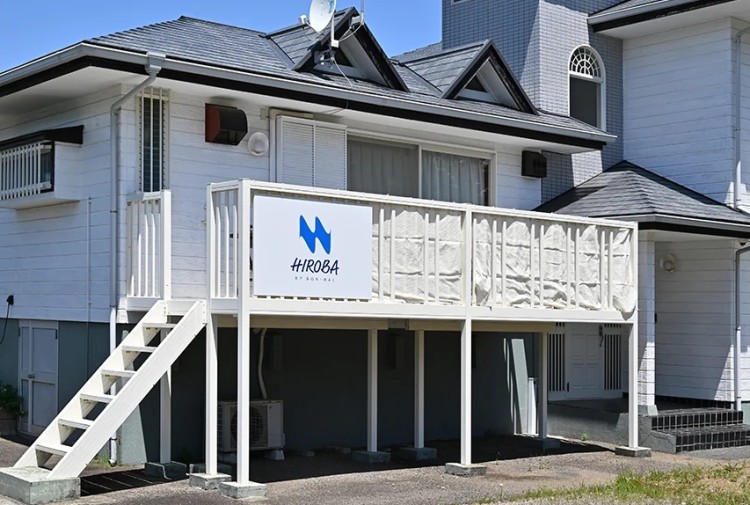 千葉県 勝浦・鴨川のコテージ｜HIROBA　BY　BON-MALの写真：定員１０名様の大型貸別荘