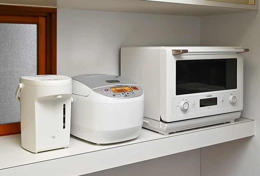 HIROBA　BY　BON-MAL｜千葉県・勝浦・鴨川｜電子レンジ、給湯ポット、炊飯器（一升炊き）も完備