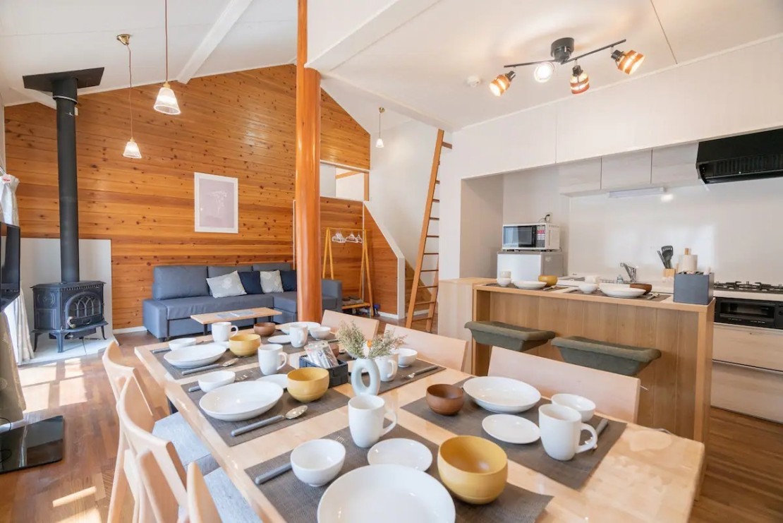 那須高原villa  こはるの森｜栃木県・那須・板室｜グループでも広々リビング。