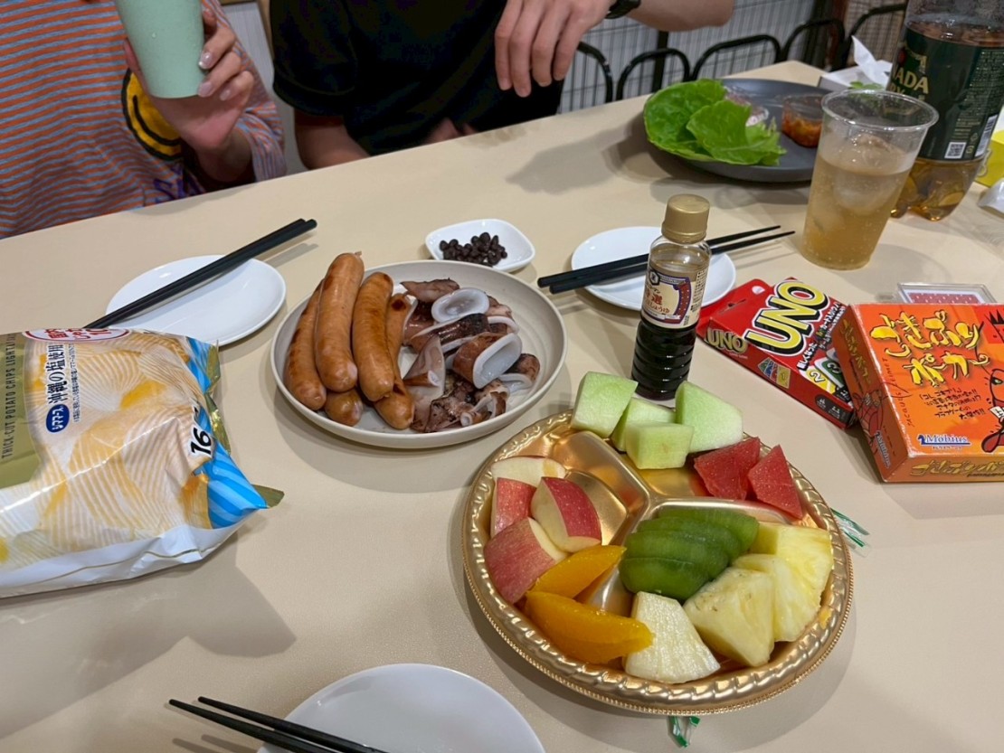 那須高原villa  こはるの森｜栃木県・那須・板室｜夜は室内でのんびり