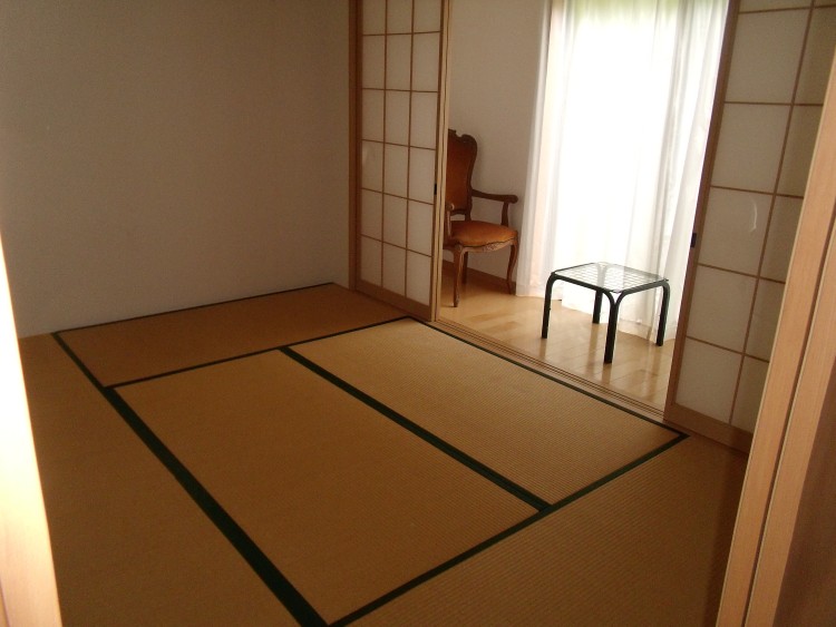 兵庫県 姫路・赤穂・播磨のコテージ｜ポパイテンキャンプ場　アイボリーハウス(1棟貸切)の写真：和室
