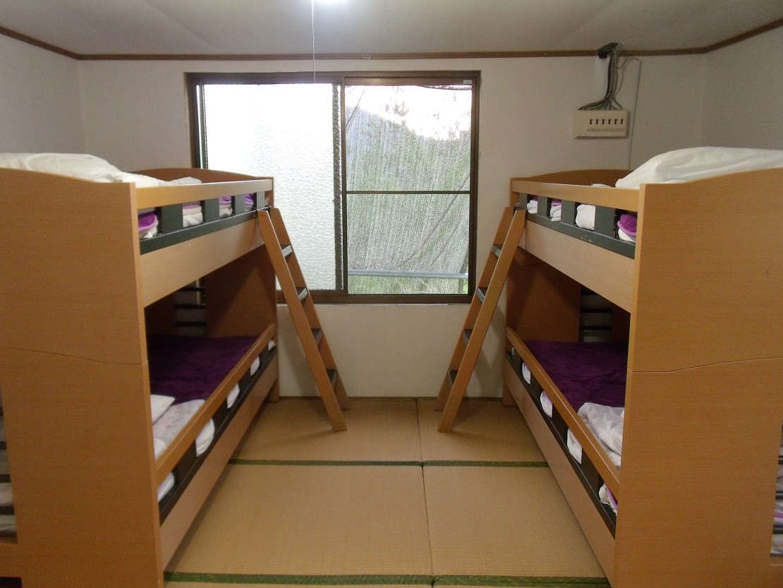 ポパイテンキャンプ場　バンガロハウス(1棟貸切)｜兵庫県・姫路・赤穂・播磨｜室内