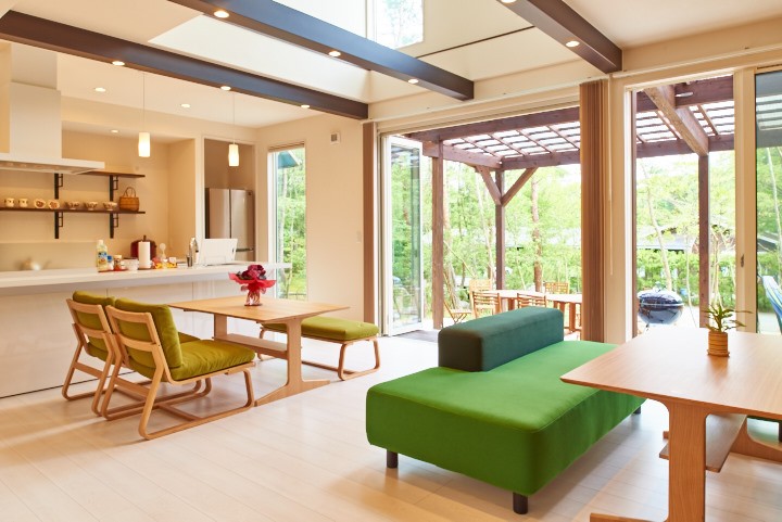 石川県 輪島・能登のコテージ｜家族コテージ ノトイエ　３号棟そよかぜの写真：リビング