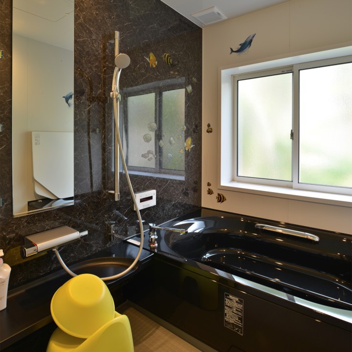 家族コテージ ノトイエ　３号棟そよかぜ｜石川県・輪島・能登｜お風呂は嬉しい温泉付きです。