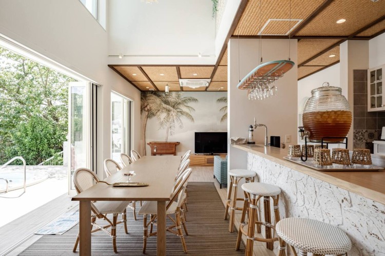 神奈川県 湘南・鎌倉のコテージ｜Hale Kotsuboの写真：リビングダイニング