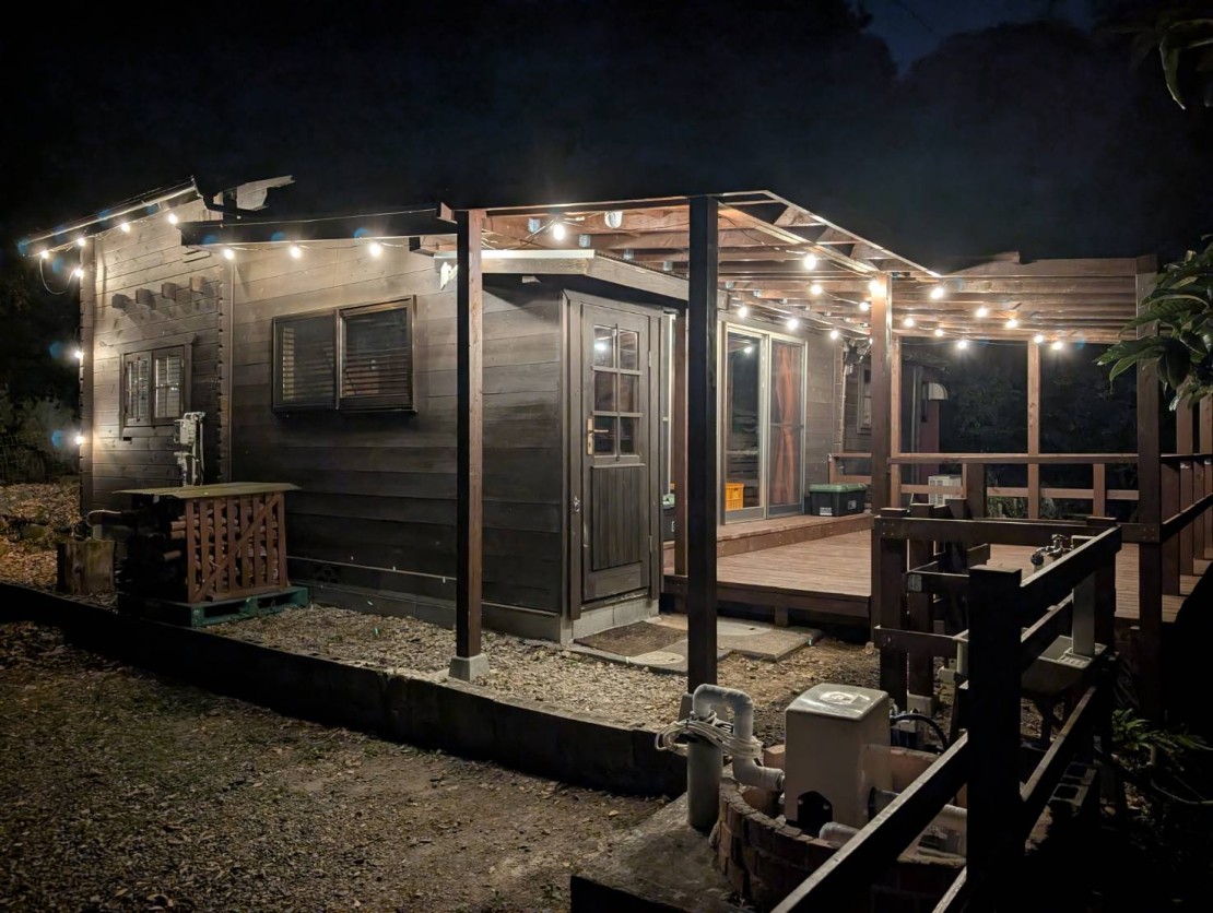 【GVR】Cottage Valley コテージバレー｜千葉県・木更津・君津・富津｜外観　夜