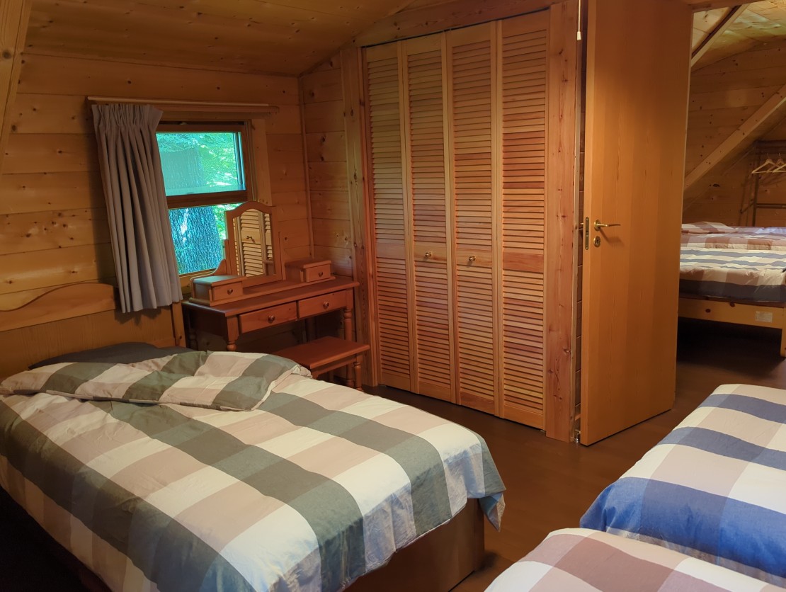 リスの家｜長野県・八ヶ岳・富士見・原村・野辺山・小海｜寝室