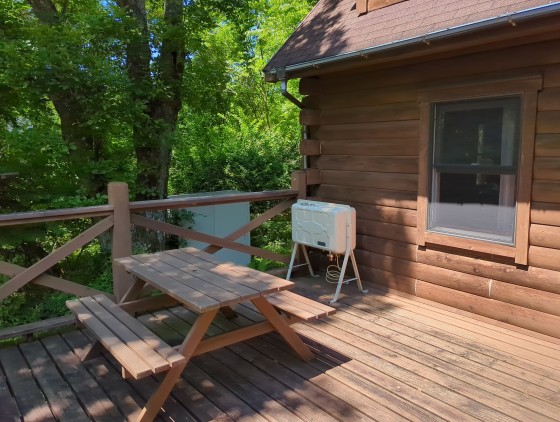 長野県 八ヶ岳・富士見・原村・野辺山・小海の貸別荘・コテージ｜リスの家：カップル