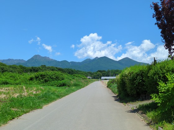長野県 八ヶ岳・富士見・原村・野辺山・小海の貸別荘・コテージ｜リスの家：山