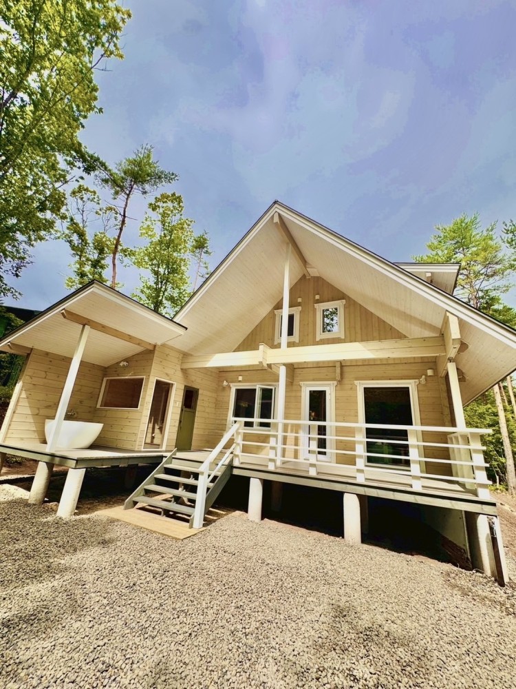 群馬県 北軽井沢・嬬恋・万座のコテージ｜Second House kukka (クッカ）の写真：新築北欧モダンログハウスで極上の森ステイを
