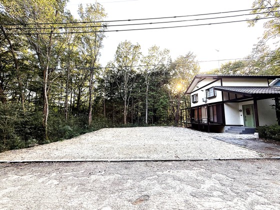 栃木県 那須・板室の貸別荘・コテージ｜那須の貸別荘　コテージさくら：無料駐車場
