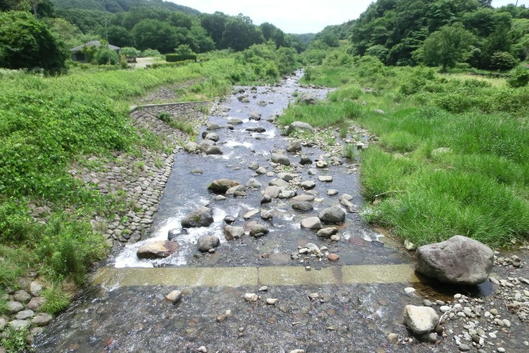 栃木県 那須・板室のコテージ｜那須の貸別荘　コテージ7（ナナ）　V2棟の写真：川遊びが楽しめます！