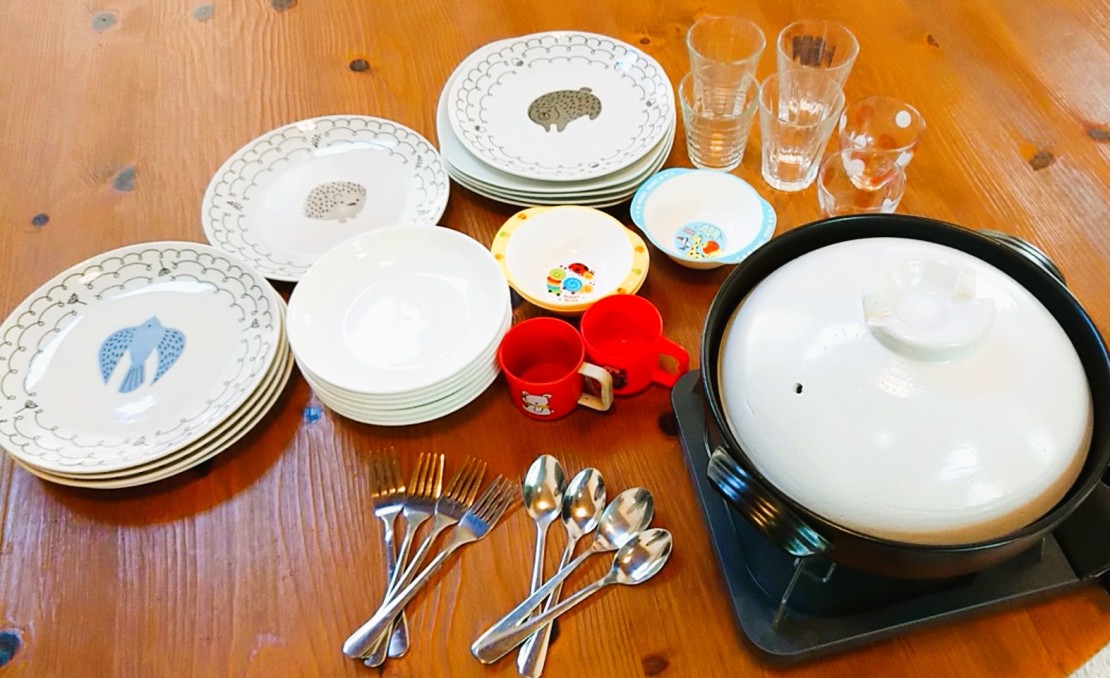 那須の貸別荘　コテージ7（ナナ）　V2棟｜栃木県・那須・板室｜食器類一部・BBQ用の使い捨て網・トング・チャッカマン等もご用意しています