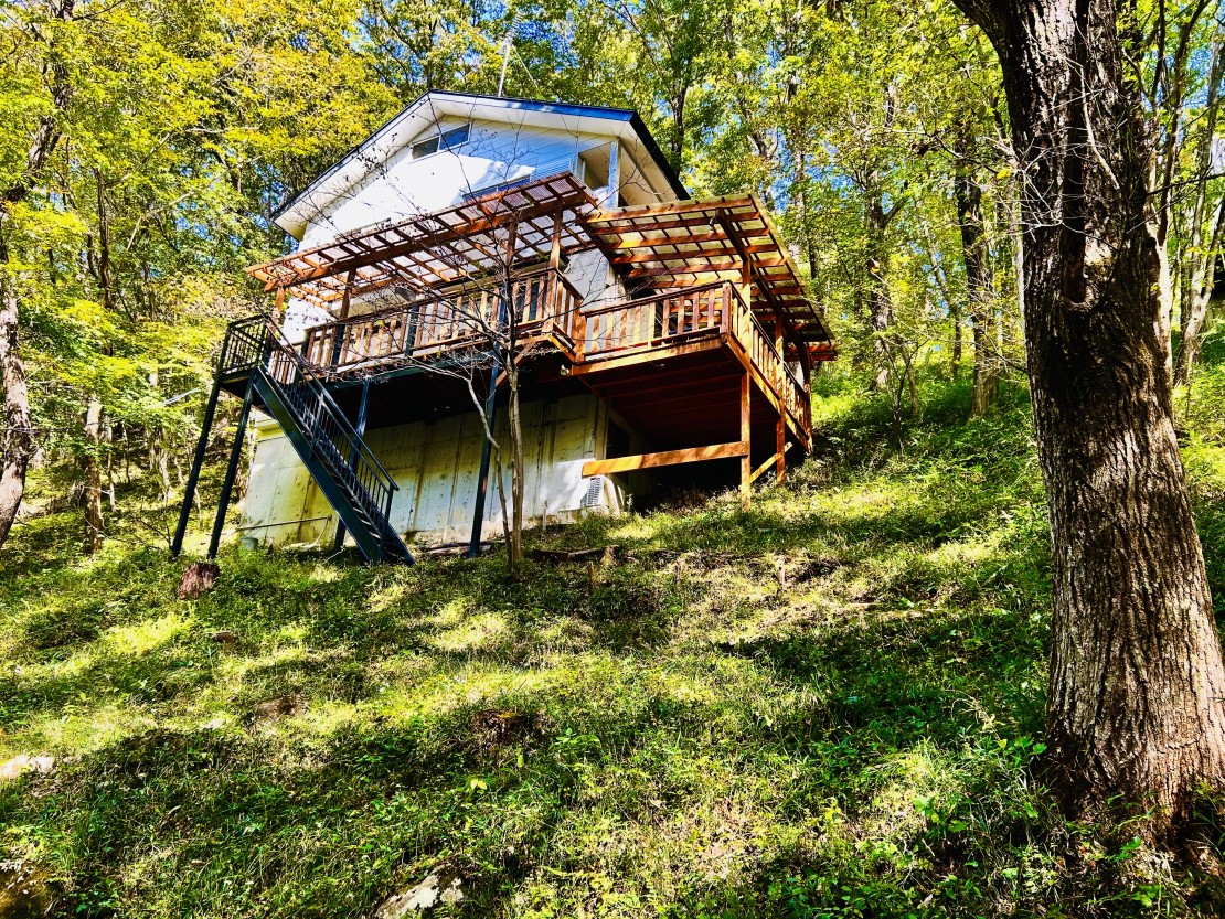 そら豆ん家｜栃木県・那須・板室｜非日常的な空間に建っています。