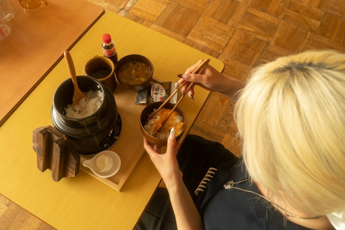 米沢みさわ小学校｜とここと｜山形県・米沢・置賜｜ご希望の場合は【地産地消の贅沢釜飯TKG】の追加注文ができます