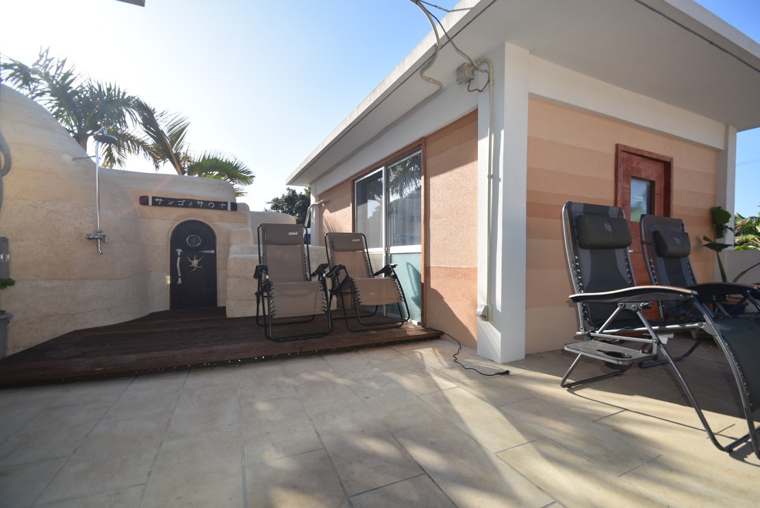 貸し別荘ゆいゆい｜沖縄県・離島｜宮古島の風、空気、夜は満天の星空を感じながらの外気浴をご堪能ください。