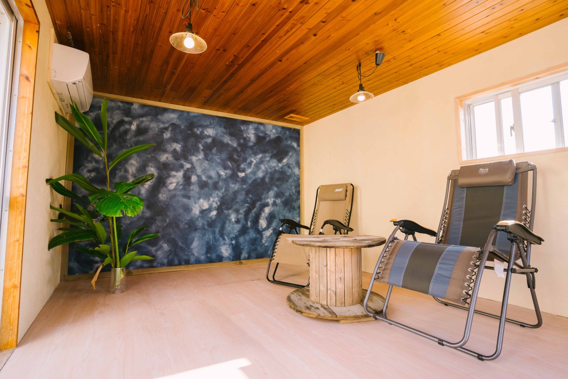 貸し別荘ゆいゆい｜沖縄県・離島｜離れの一室。ビップルームまたは内気浴場としてご利用いただけます。