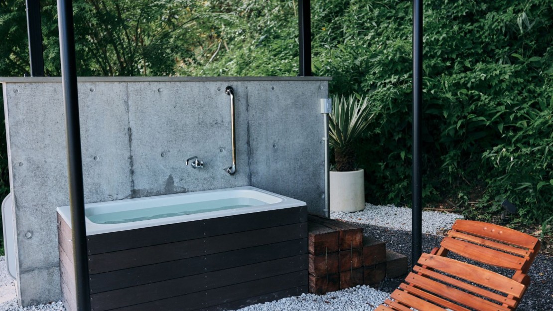 UMI-YAMA CHIKURA｜千葉県・館山・南房総｜水風呂｜外気と水に触れ、ゆっくり整うひととき。