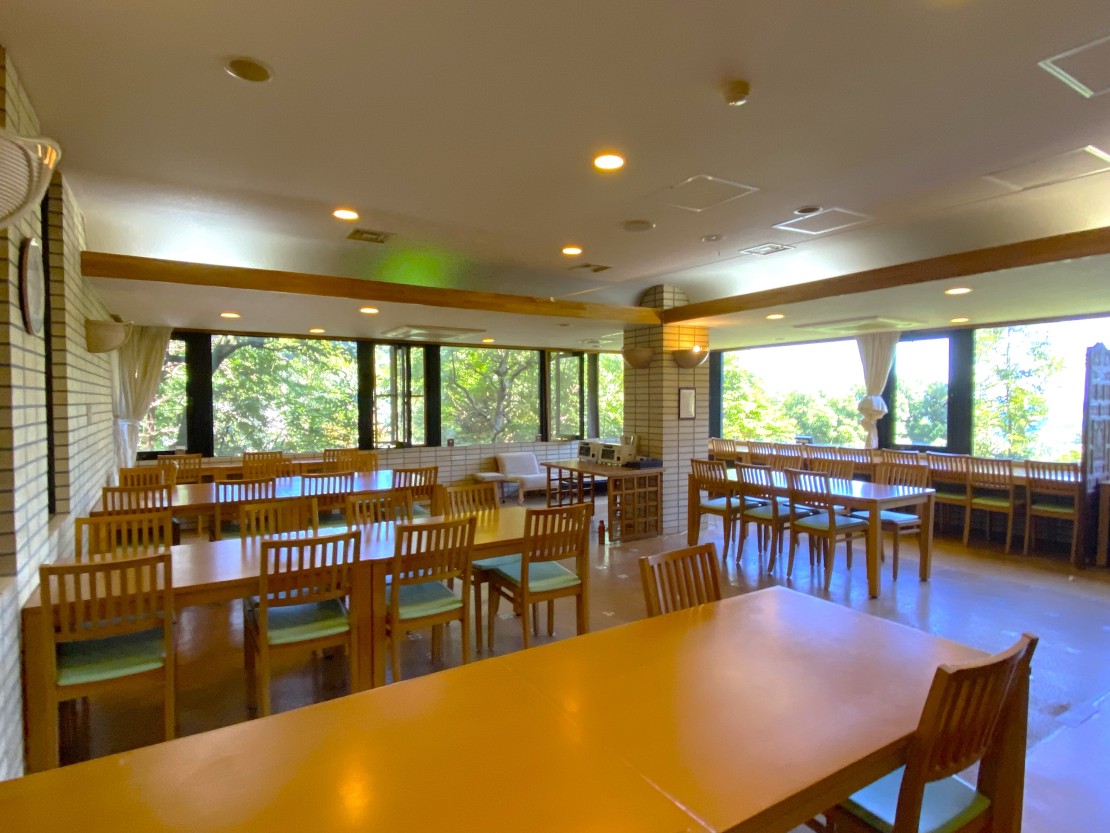 大型貸別荘　サンライズガーデン｜静岡県・東伊豆｜ダイニング