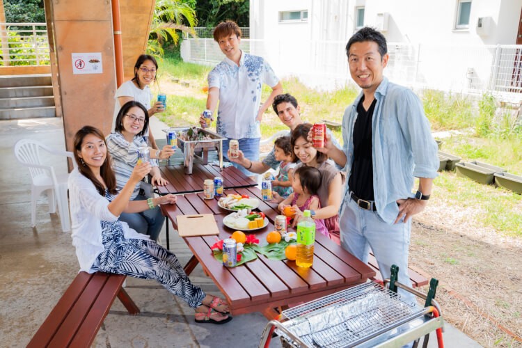 コテージ  ラナカイハウス沖縄｜沖縄県・本部・名護・国頭｜みんなで食べるBBQは最高！