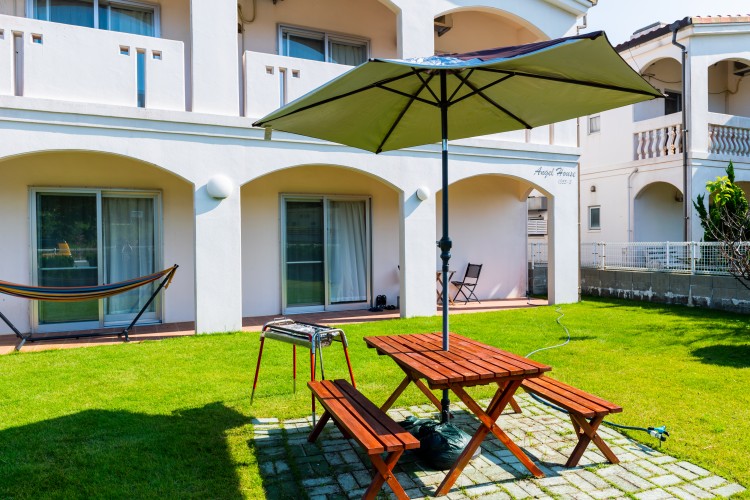 沖縄県 本部・名護・国頭のコテージ｜コテージ  アネラニハウス沖縄の写真：BBQ、プール、花火が楽しめる