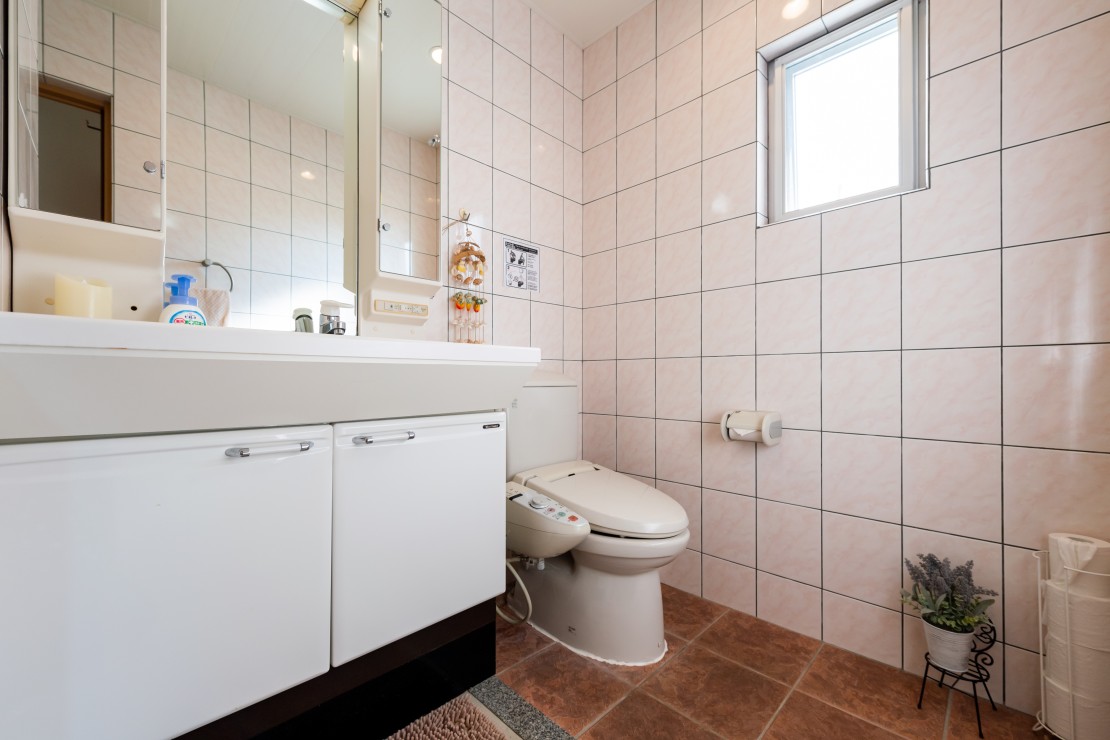 コテージ  アネラニハウス沖縄｜沖縄県・本部・名護・国頭｜洗面・トイレ3