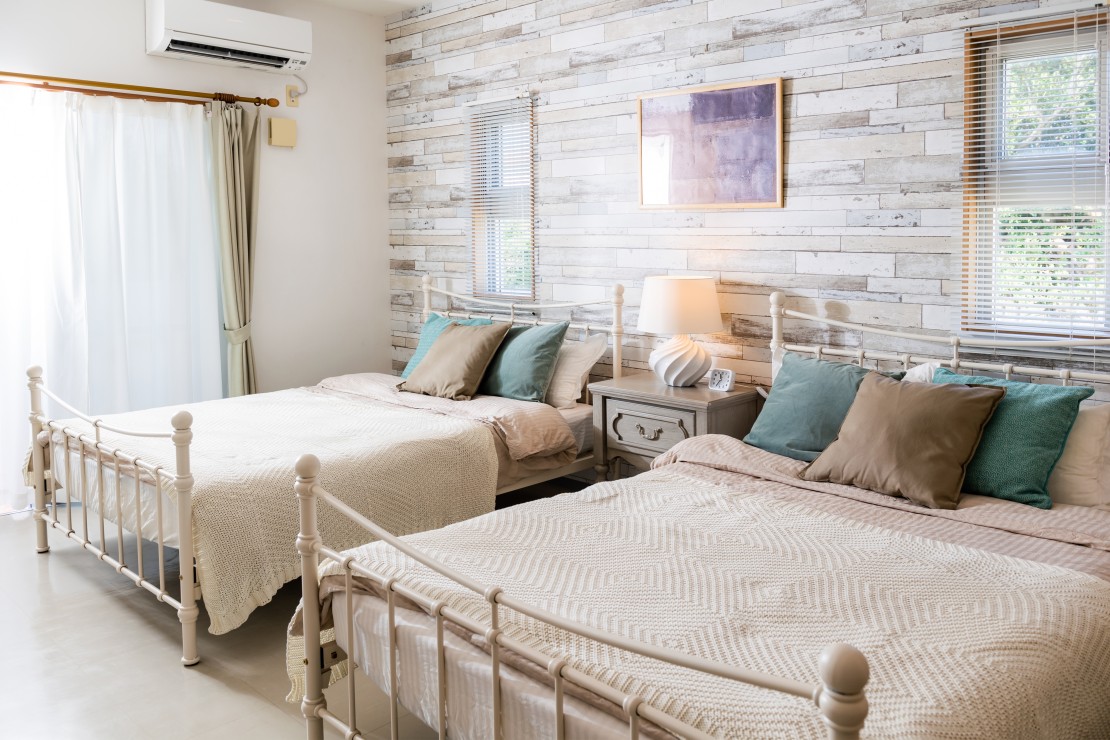 コテージ  アネラニハウス沖縄｜沖縄県・本部・名護・国頭｜寝室1