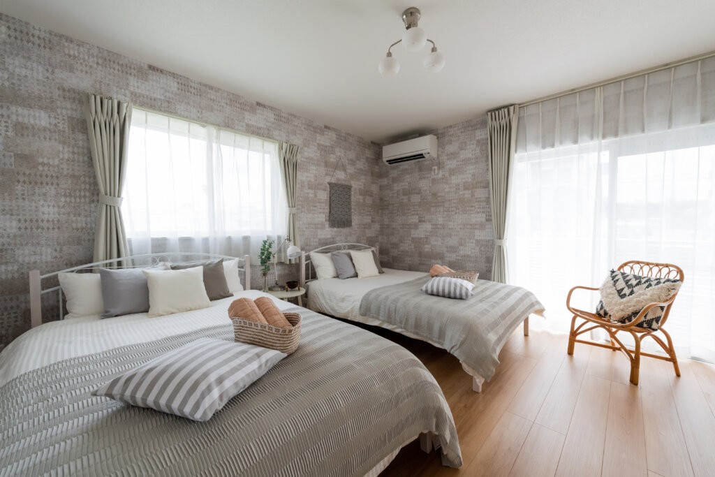 コテージ マカナレアリゾート沖縄｜沖縄県・沖縄市（コザ）・北谷・宜野湾｜寝室1